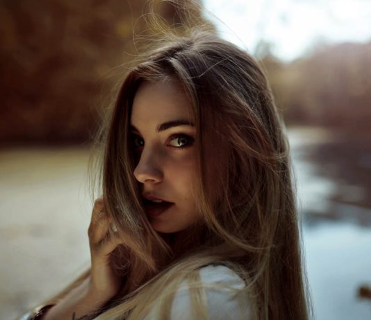 6 Yoga Poses You Can Do in Your Home Garden